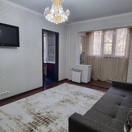 Koktem Apart In The Center Of Almaty Apartment Exterior foto